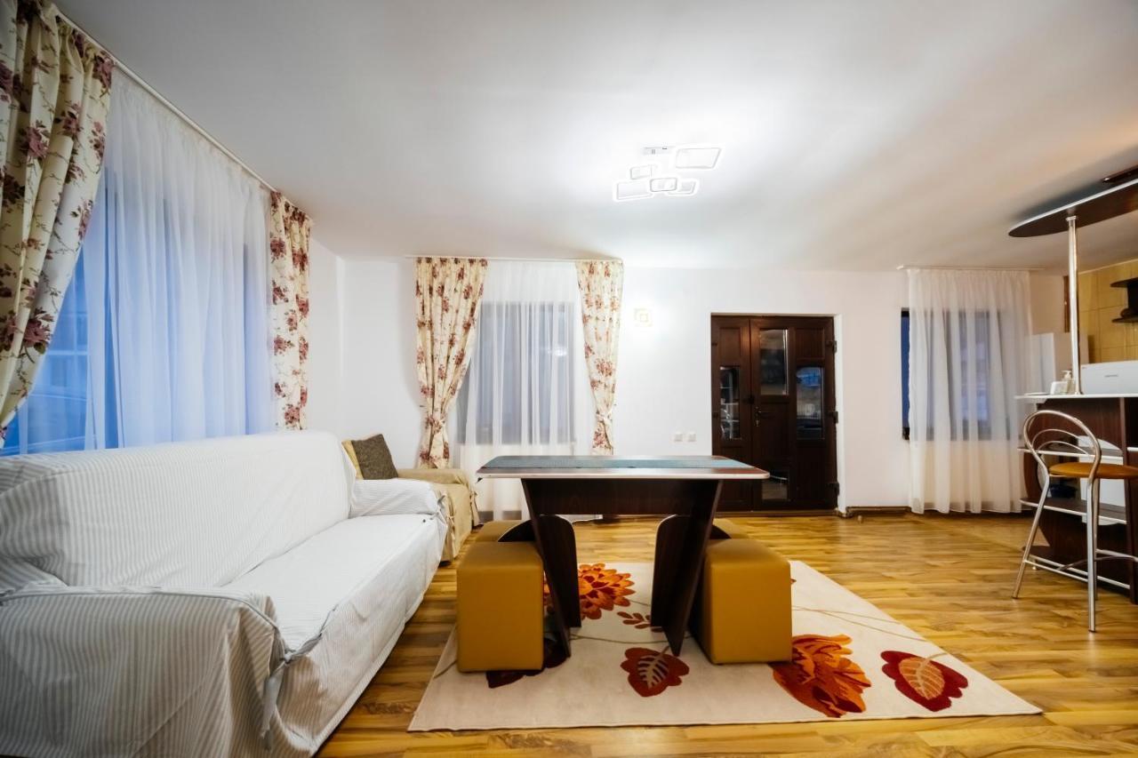 Casa Valeria Voronet Villa Ngoại thất bức ảnh